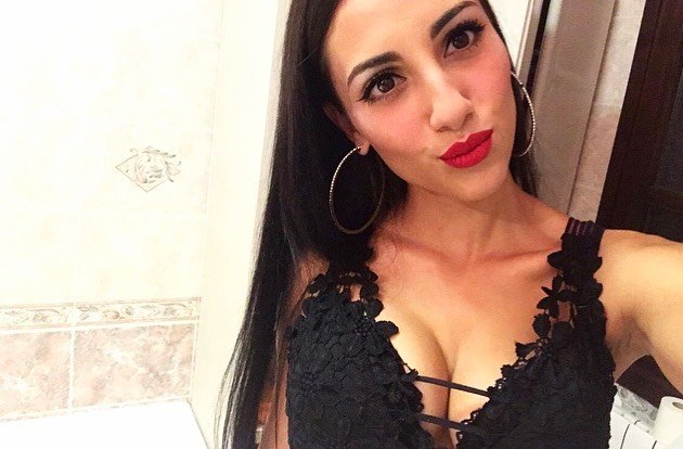 slut latina brunette (96) #GupcnXvd