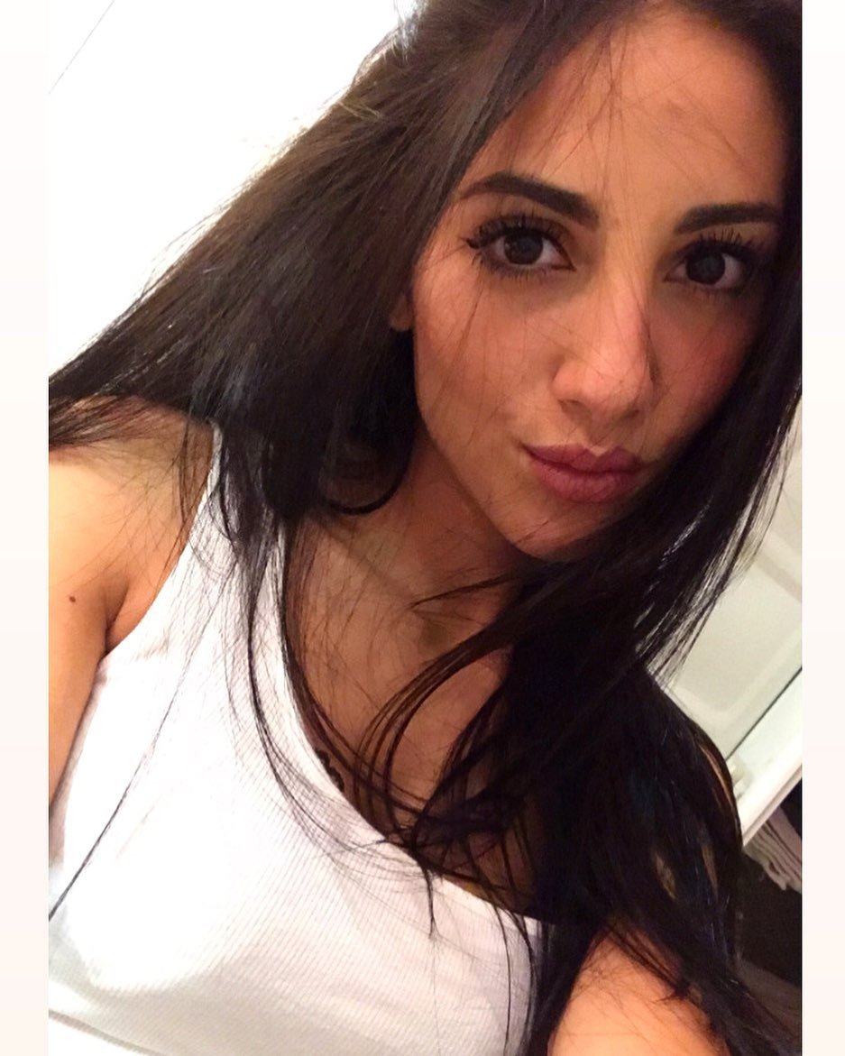 slut latina brunette (96) #KU4pEaiV