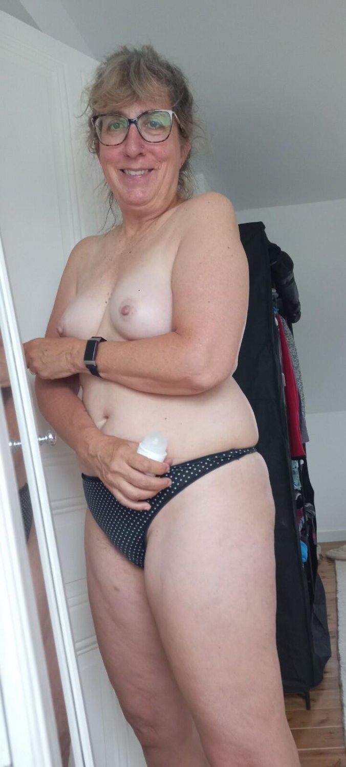 Full Frontal Naked and Exposed #D0hOfs7G