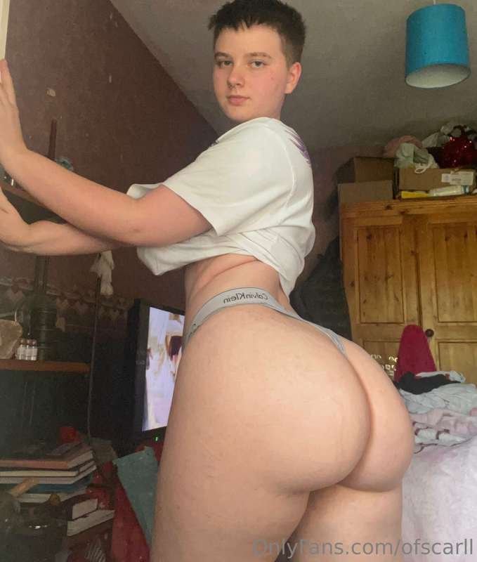 Bubble booty short haired tomboy #Nl96uU7F