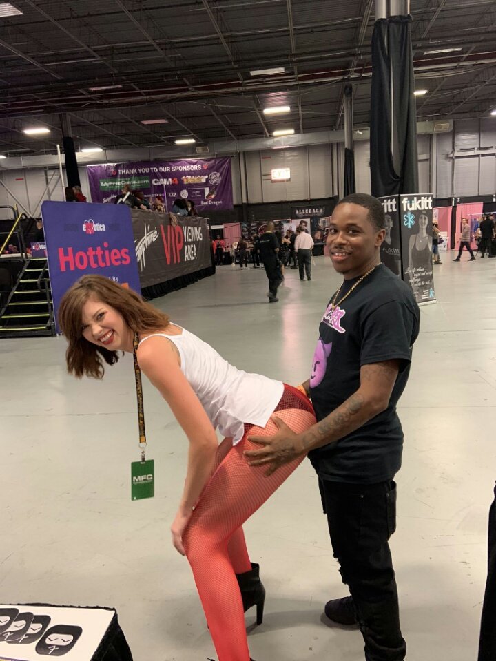 BBC9BlacK-MBBC.BlacK-MONSTER-dick-fineassn1664 #2zatu2Sh